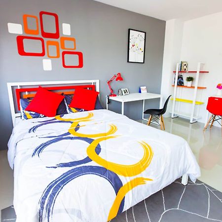 Room 9 Residence (Adults Only) Pluak Daeng Eksteriør bilde