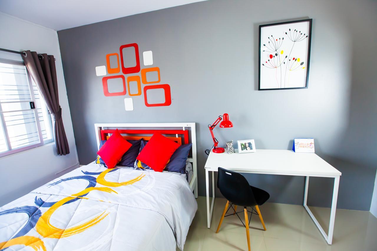 Room 9 Residence (Adults Only) Pluak Daeng Eksteriør bilde